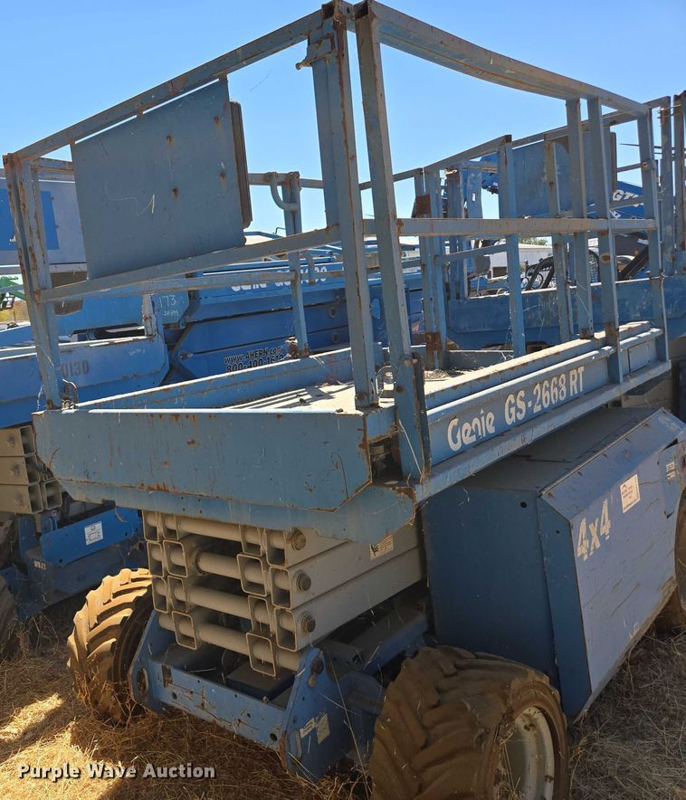 image for item EC1106 2002 Genie GS-2668 scissor lift