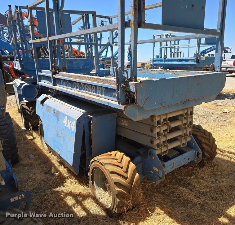image for item EC1106 2002 Genie GS-2668 scissor lift