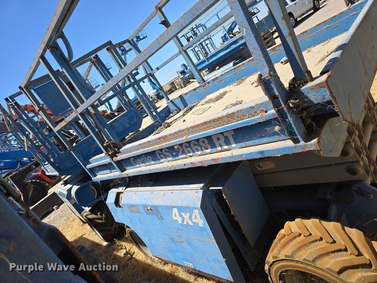 image for item EC1106 2002 Genie GS-2668 scissor lift