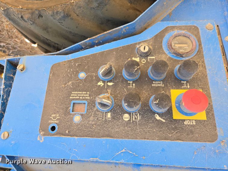 image for item EC1106 2002 Genie GS-2668 scissor lift