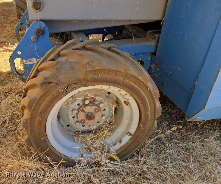 image for item EC1106 2002 Genie GS-2668 scissor lift