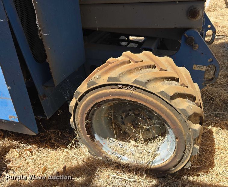 image for item EC1106 2002 Genie GS-2668 scissor lift