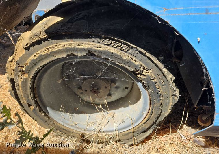 image for item EC1106 2002 Genie GS-2668 scissor lift