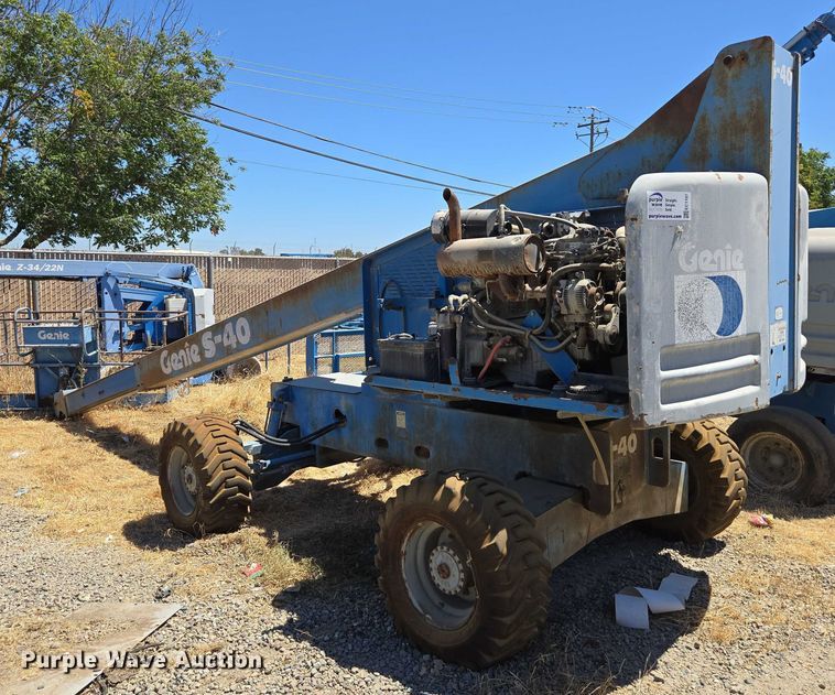 image for item EC1107 Genie S-40 boom lift