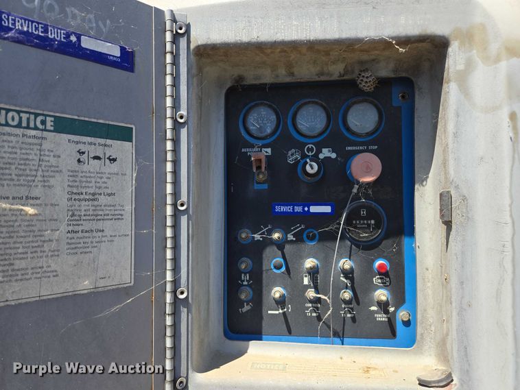 image for item EC1107 Genie S-40 boom lift