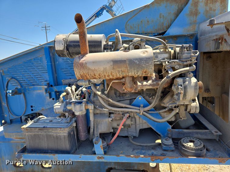 image for item EC1107 Genie S-40 boom lift