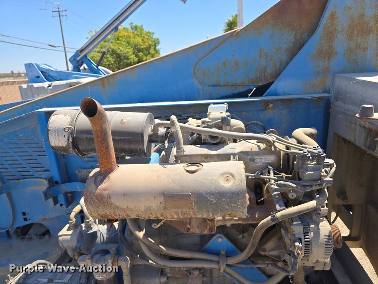 image for item EC1107 Genie S-40 boom lift