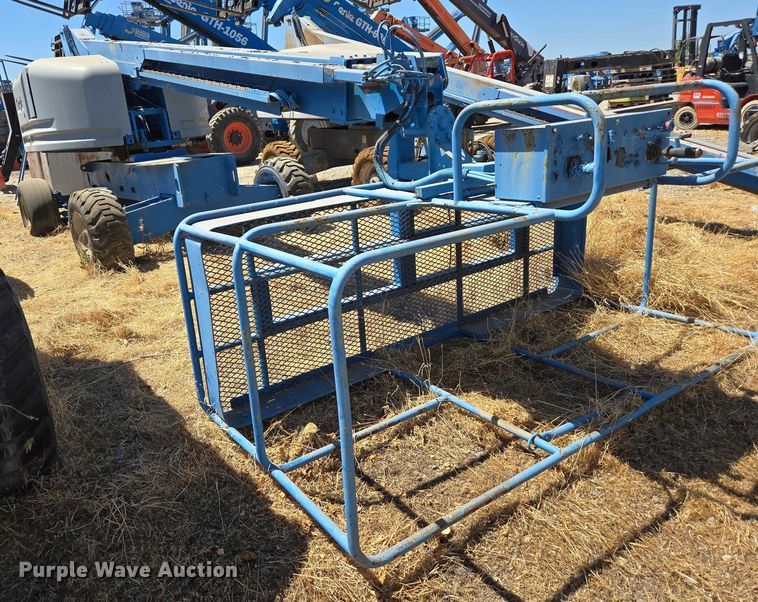 image for item EC1108 Genie S-40 boom lift