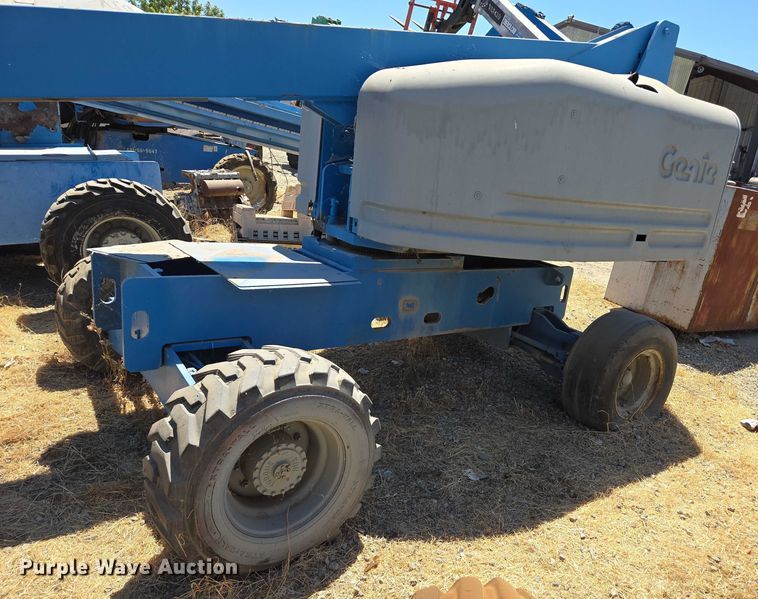 image for item EC1108 Genie S-40 boom lift