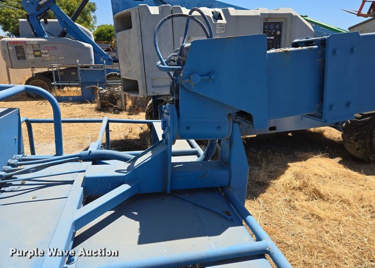 image for item EC1108 Genie S-40 boom lift