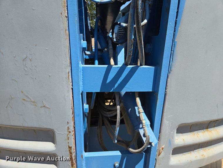 image for item EC1108 Genie S-40 boom lift