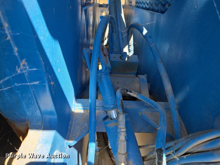 image for item EC1108 Genie S-40 boom lift