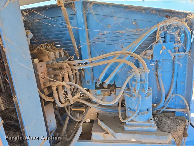 image for item EC1108 Genie S-40 boom lift