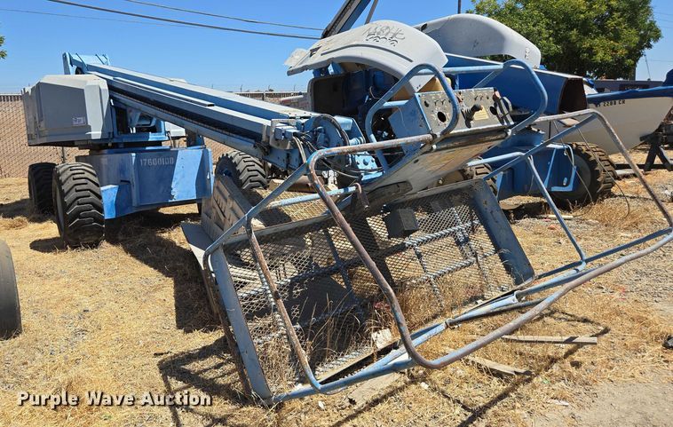 image for item EC1109 1995 Genie S-60 boom lift