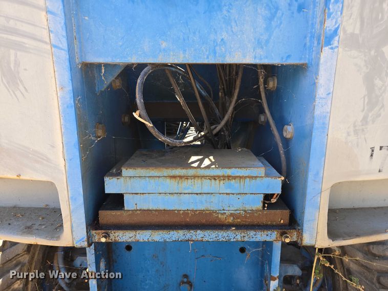 image for item EC1109 1995 Genie S-60 boom lift
