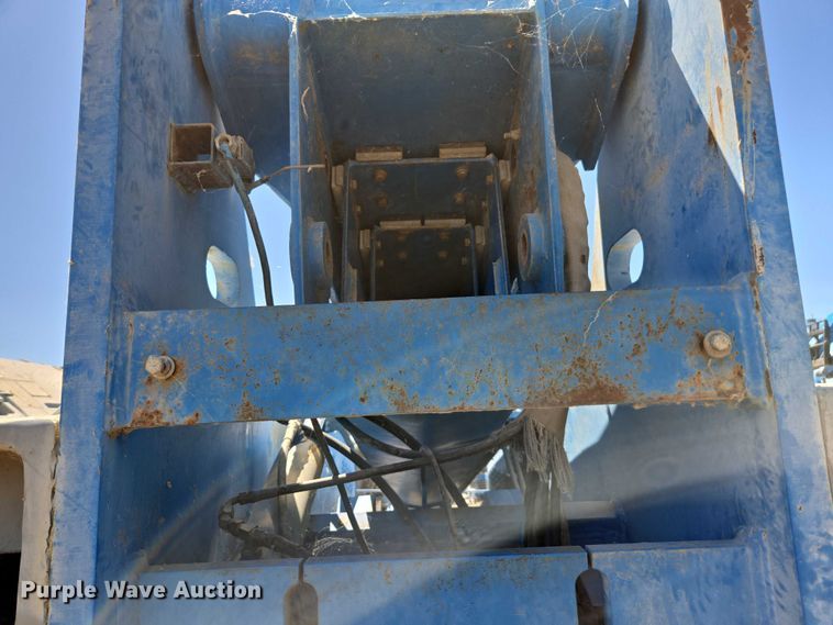 image for item EC1109 1995 Genie S-60 boom lift