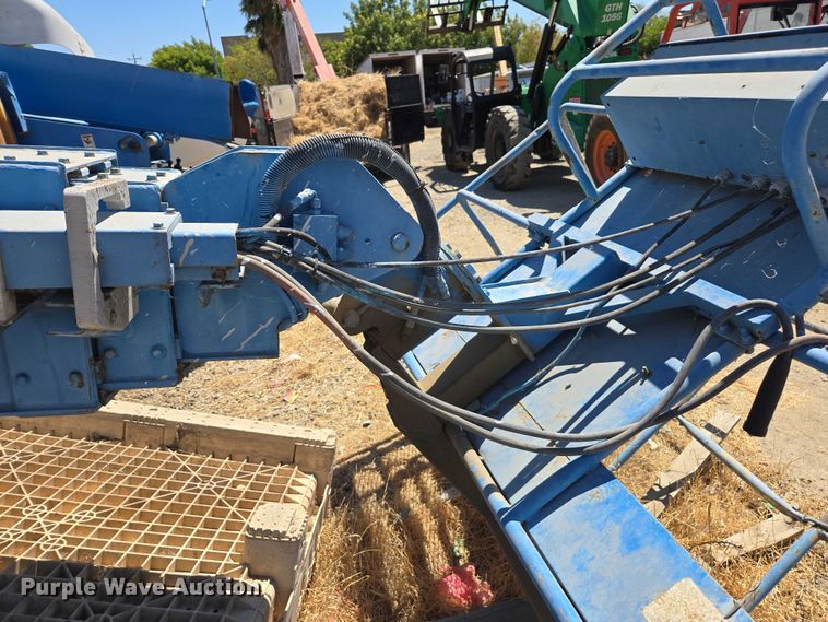 image for item EC1109 1995 Genie S-60 boom lift