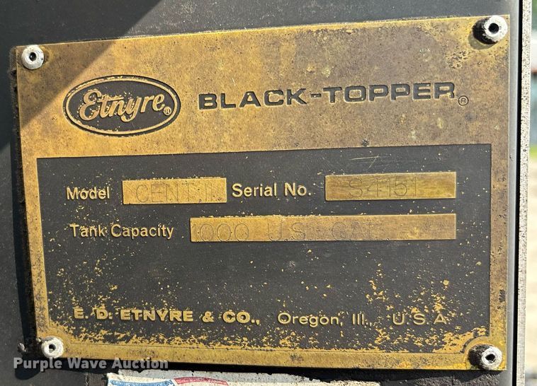 image for item EC3729 2006 Ford F650 Super Duty oil distributor truck