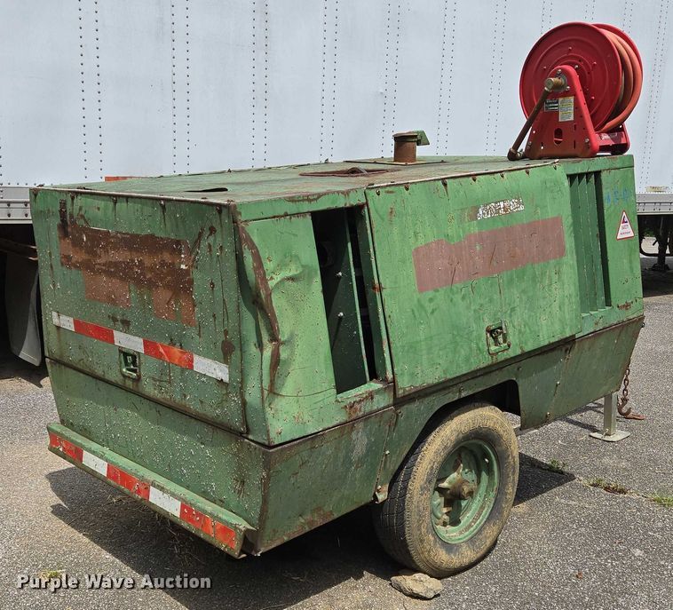 image for item EC4344 Sullair 185 DPC 2 JD air compressor