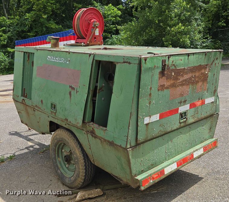 image for item EC4344 Sullair 185 DPC 2 JD air compressor