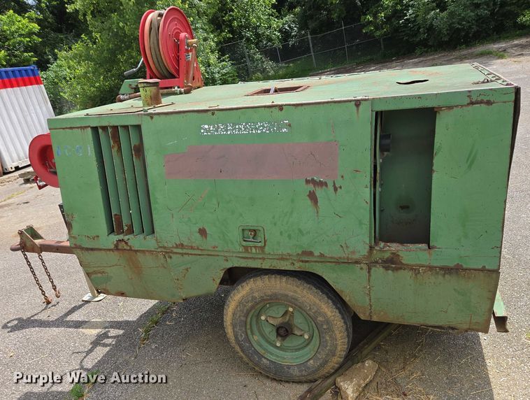 image for item EC4344 Sullair 185 DPC 2 JD air compressor