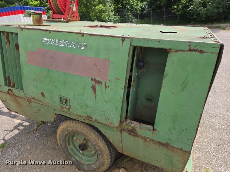 image for item EC4344 Sullair 185 DPC 2 JD air compressor