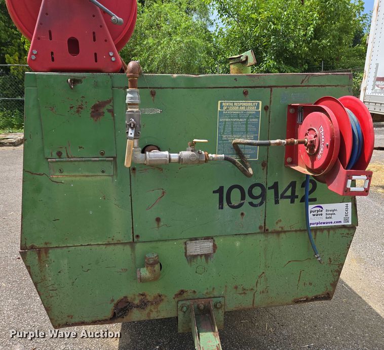 image for item EC4344 Sullair 185 DPC 2 JD air compressor