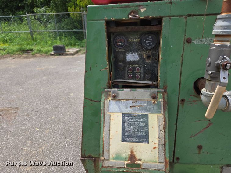 image for item EC4344 Sullair 185 DPC 2 JD air compressor