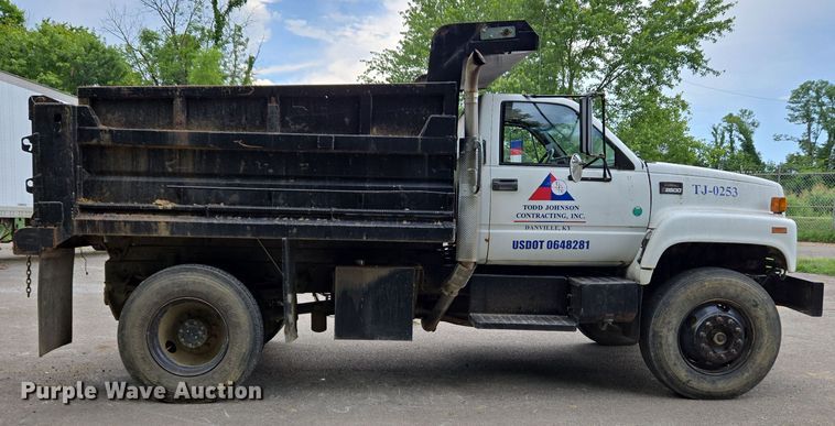 image for item EC4345 2000 GMC C7500 dump truck