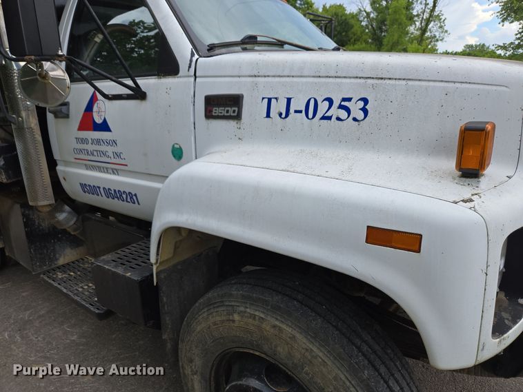 image for item EC4345 2000 GMC C7500 dump truck