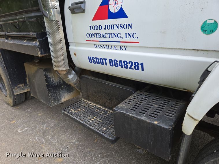 image for item EC4345 2000 GMC C7500 dump truck