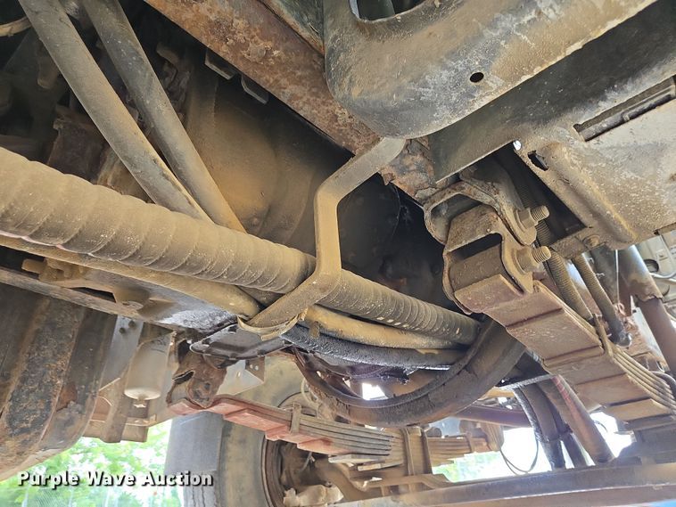 image for item EC4345 2000 GMC C7500 dump truck