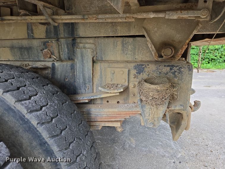 image for item EC4345 2000 GMC C7500 dump truck