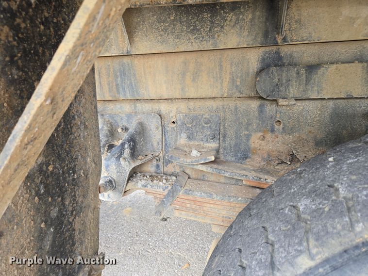 image for item EC4345 2000 GMC C7500 dump truck