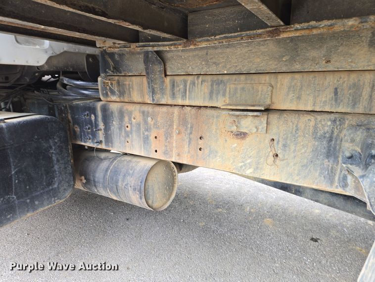 image for item EC4345 2000 GMC C7500 dump truck