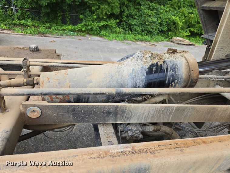 image for item EC4345 2000 GMC C7500 dump truck