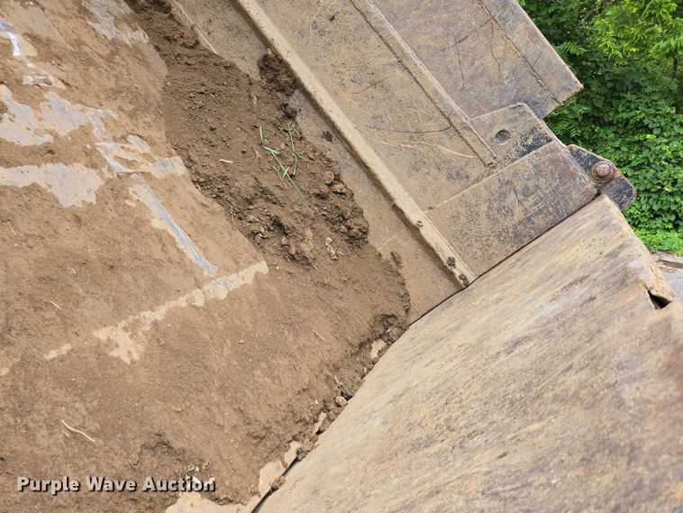 image for item EC4345 2000 GMC C7500 dump truck