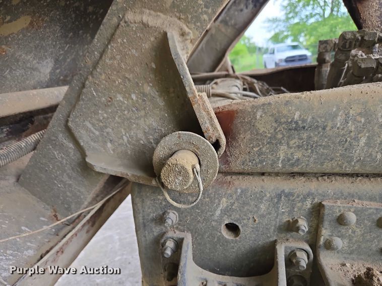 image for item EC4345 2000 GMC C7500 dump truck