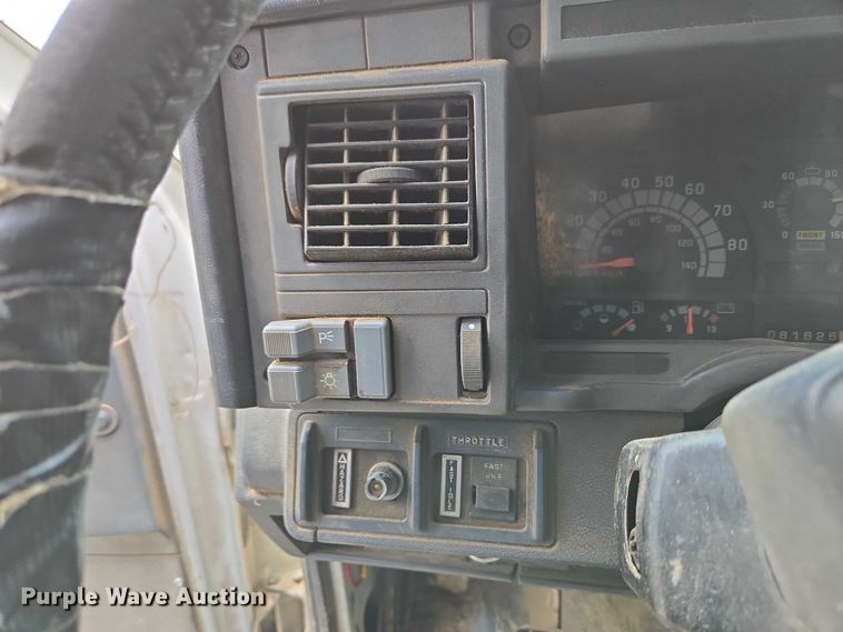 image for item EC4345 2000 GMC C7500 dump truck