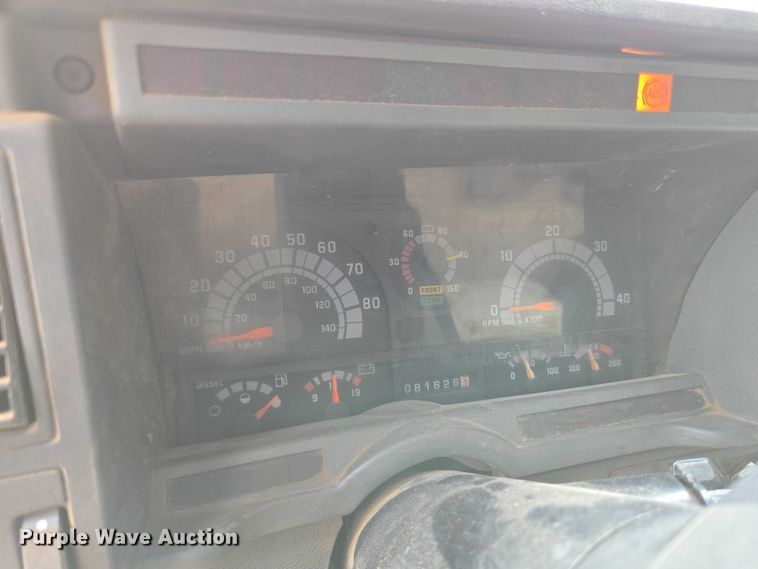 image for item EC4345 2000 GMC C7500 dump truck