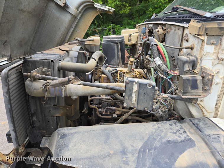 image for item EC4345 2000 GMC C7500 dump truck