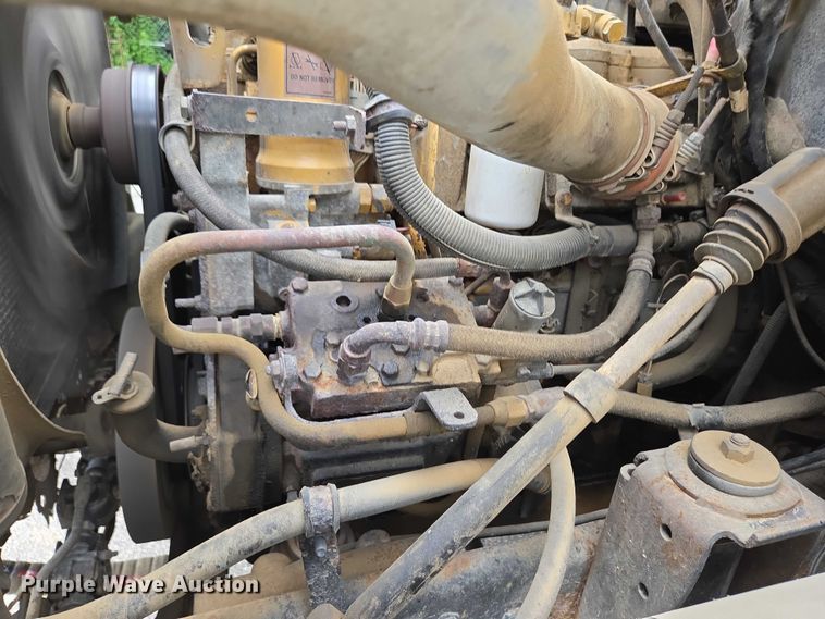 image for item EC4345 2000 GMC C7500 dump truck