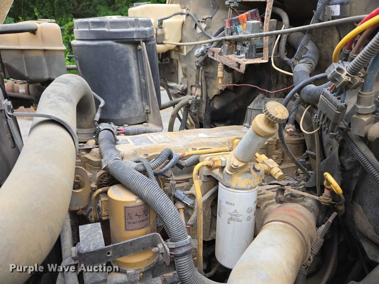 image for item EC4345 2000 GMC C7500 dump truck