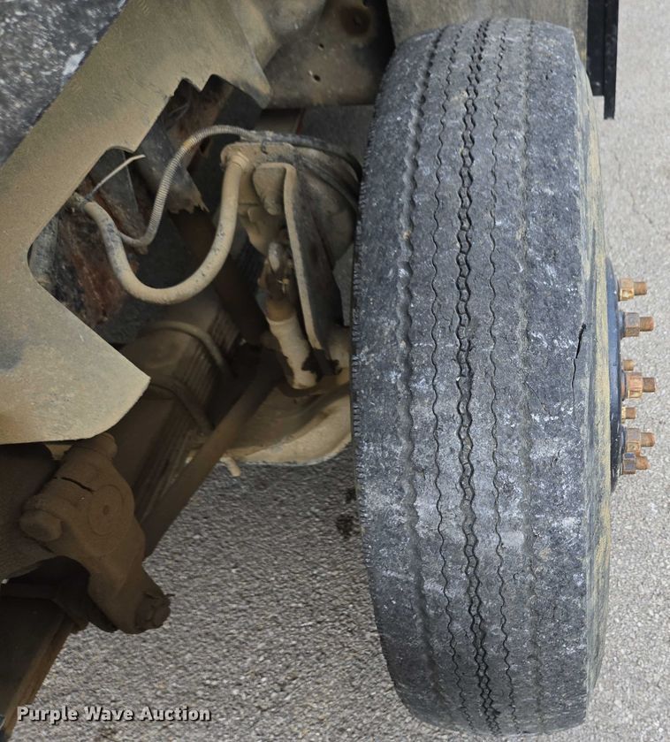 image for item EC4345 2000 GMC C7500 dump truck