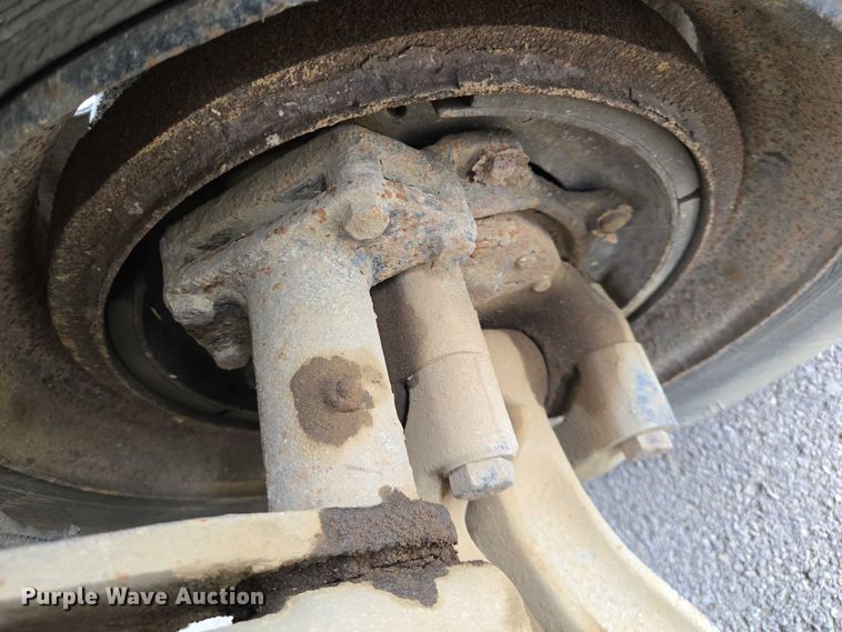 image for item EC4345 2000 GMC C7500 dump truck