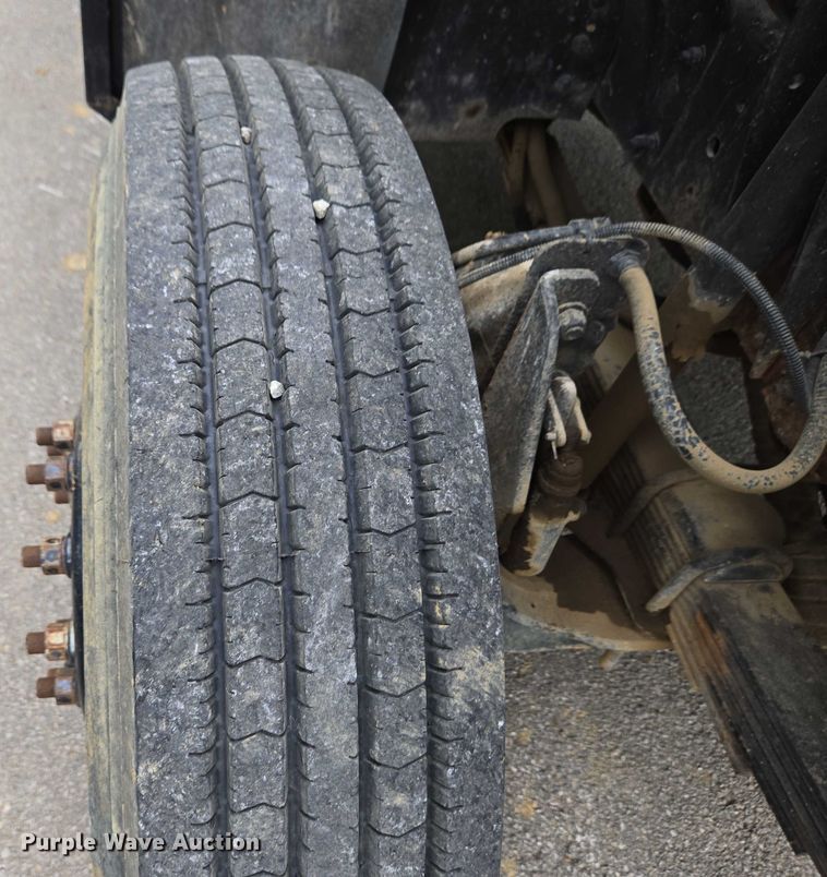 image for item EC4345 2000 GMC C7500 dump truck