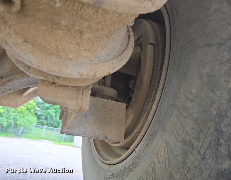 image for item EC4345 2000 GMC C7500 dump truck