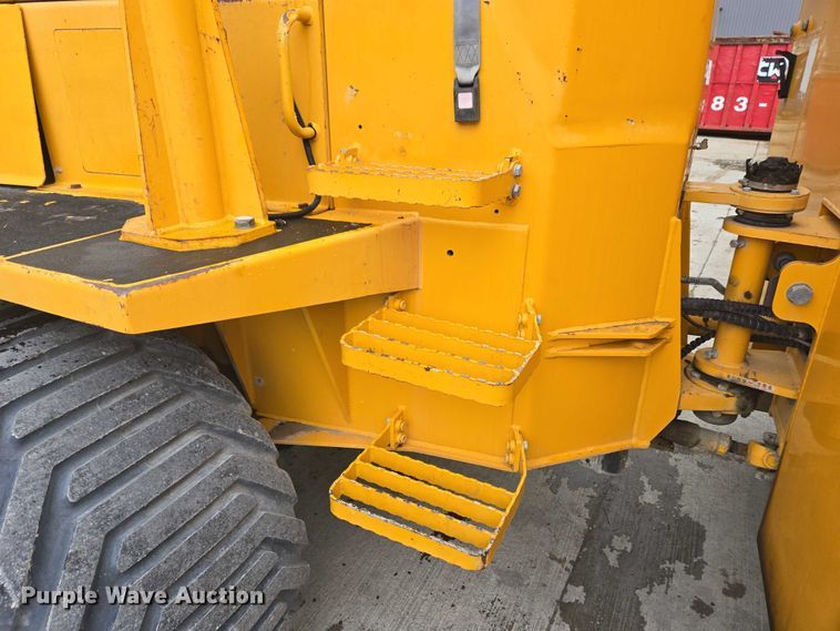 image for item EC4346 Terex TA10 fuel and lube truck