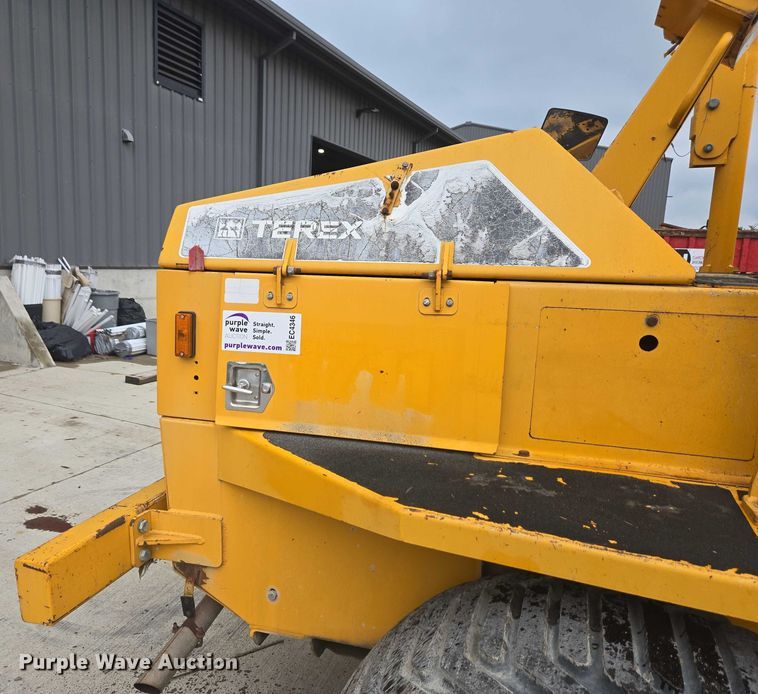 image for item EC4346 Terex TA10 fuel and lube truck