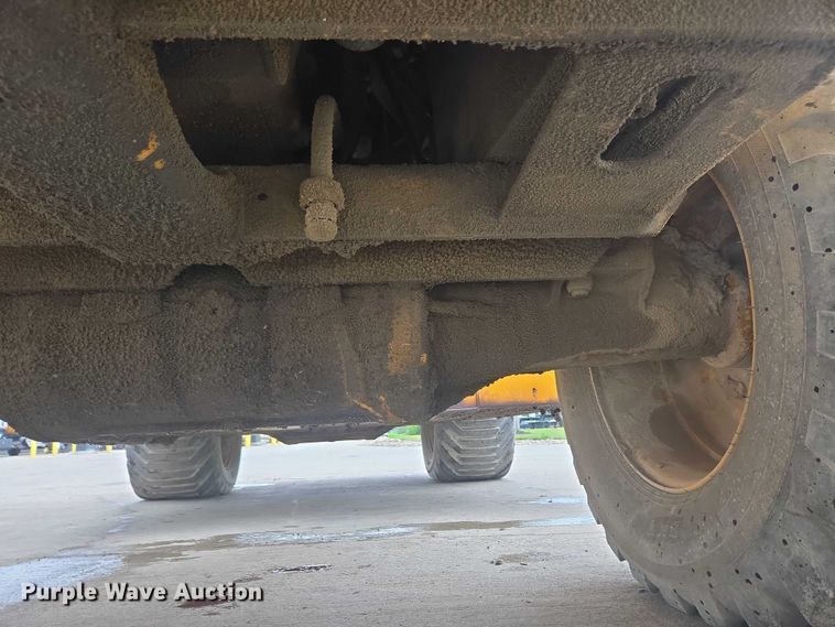 image for item EC4346 Terex TA10 fuel and lube truck